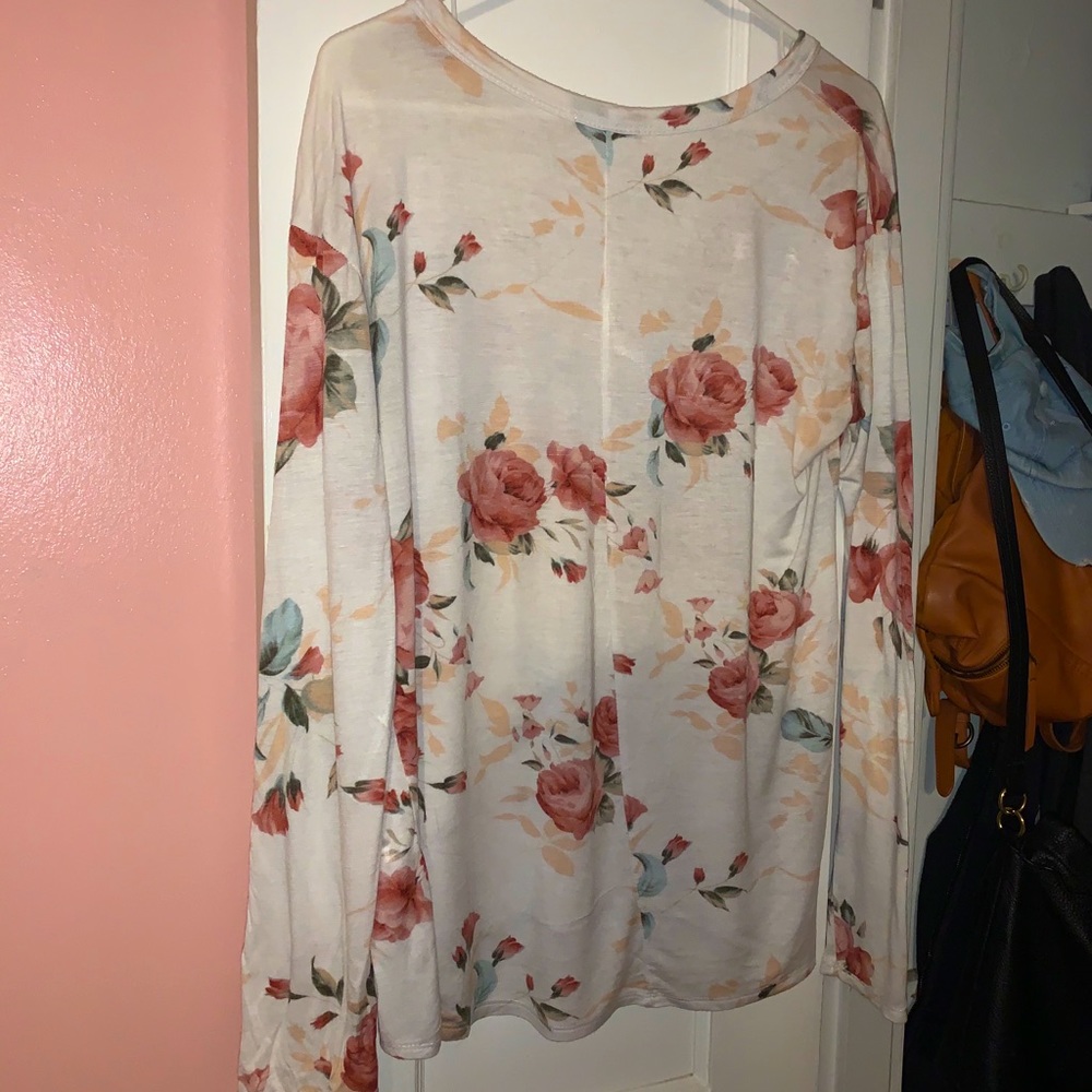 Blue layne Boutique Long sleeve shirt with flowers